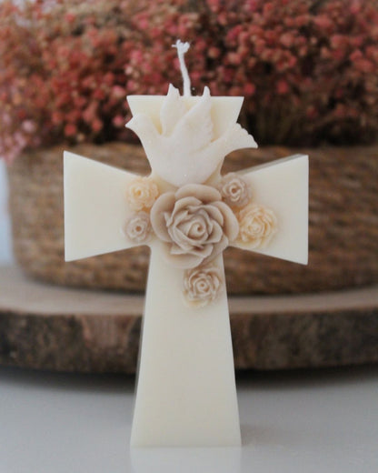 Vela decorativa cruz con flores